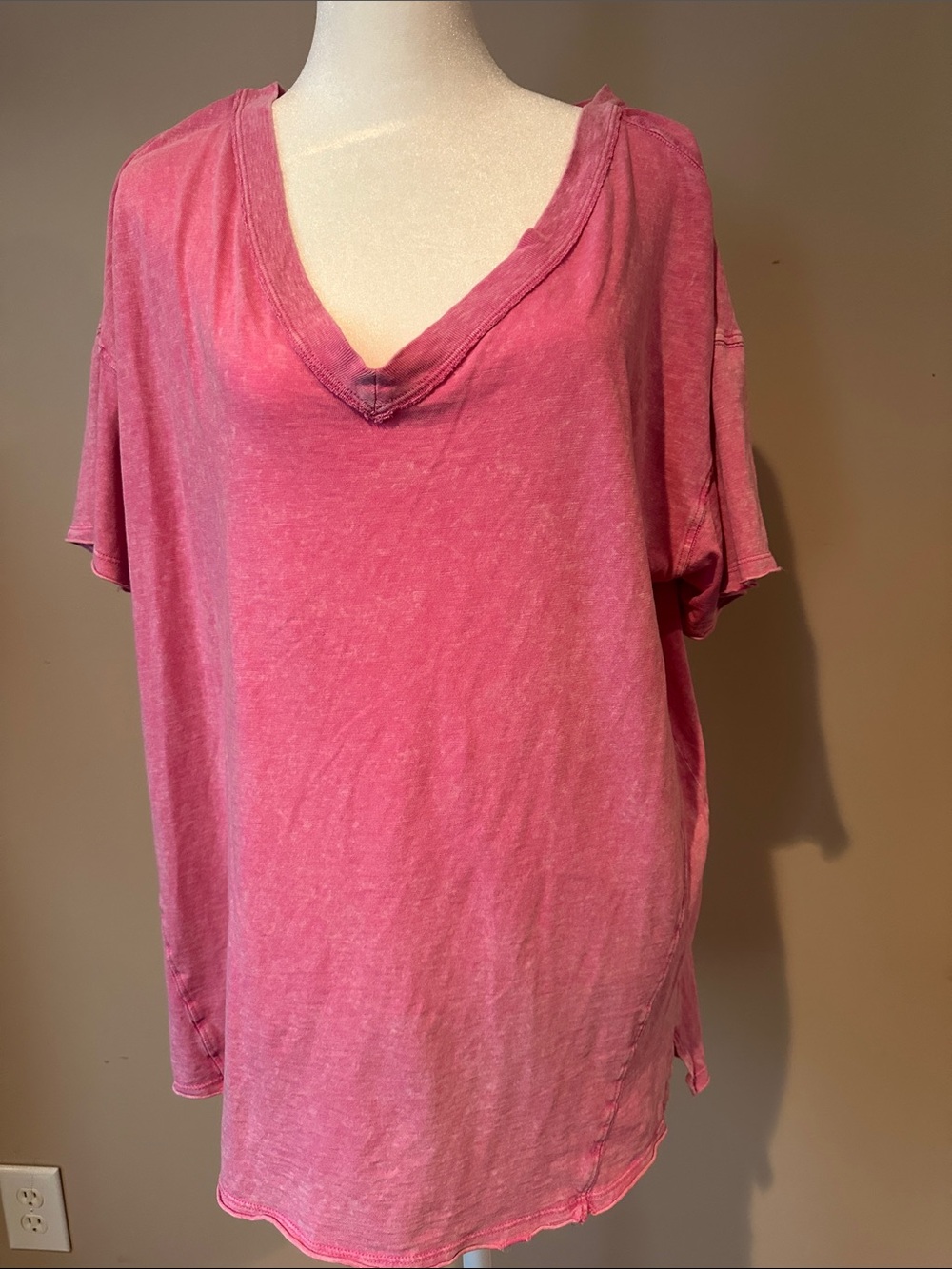 aerie Washed V-Neck Tee in Dusty Rose